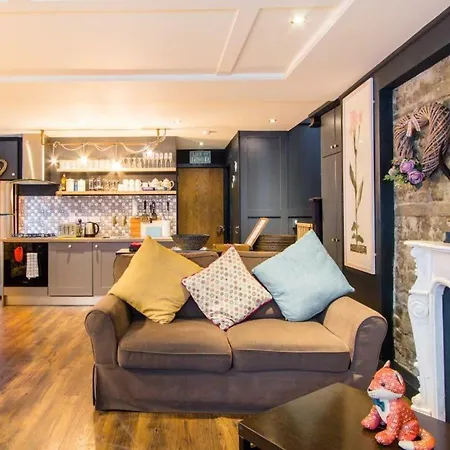 Nyaraló Leeson Lane Boutique Townhouse