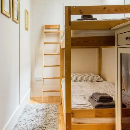 Casa de Férias Leeson Lane Boutique Townhouse *